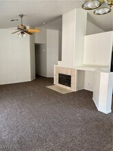 803 Seco Verde Ave in Henderson, NV - Building Photo - Building Photo