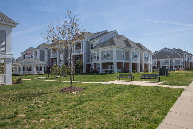 Gleneagles Apartments in Waldorf, MD - Building Photo - Building Photo