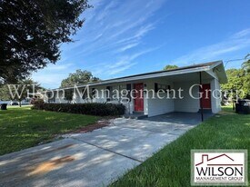 2210 Musselwhite Ave in Orlando, FL - Building Photo