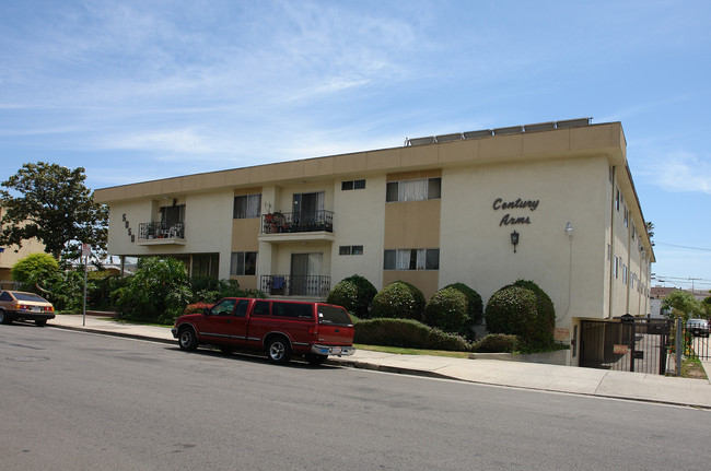 Century Arms in Los Angeles, CA - Foto de edificio - Building Photo