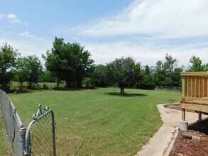 10523 SW Tawakoni Rd in Augusta, KS - Building Photo - Building Photo