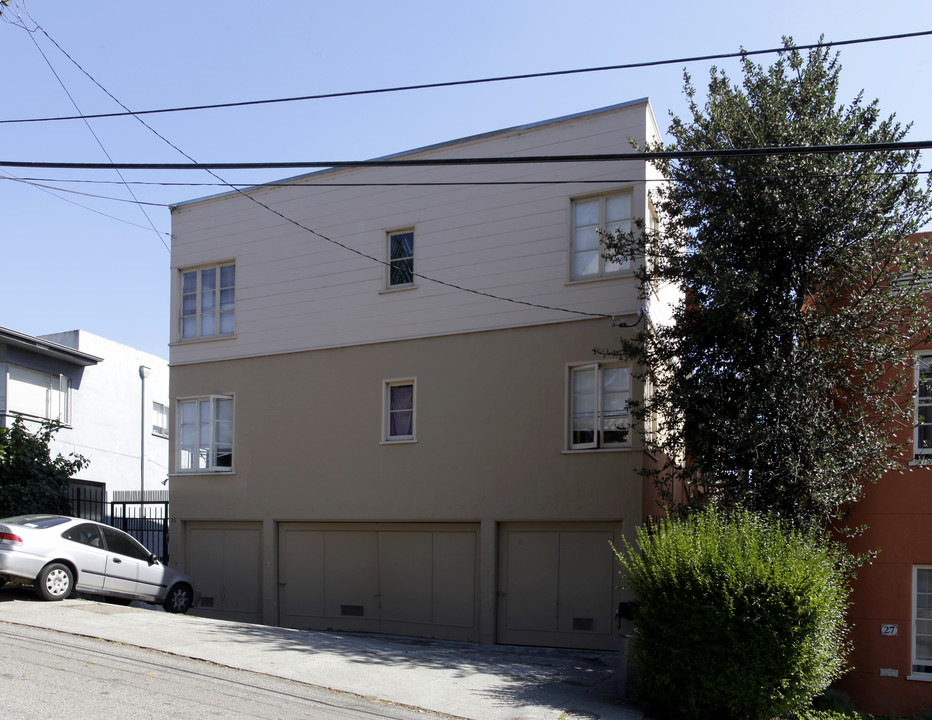 33 Home Pl E in Oakland, CA - Foto de edificio