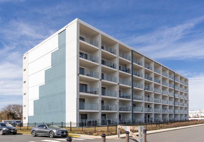 Ocean View Towers in Long Branch, NJ - Building Photo - Building Photo