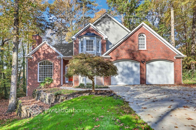property at 560 Laurel Wood Ct