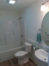 1403 N Glendale St in Marion, IL - Foto de edificio - Building Photo