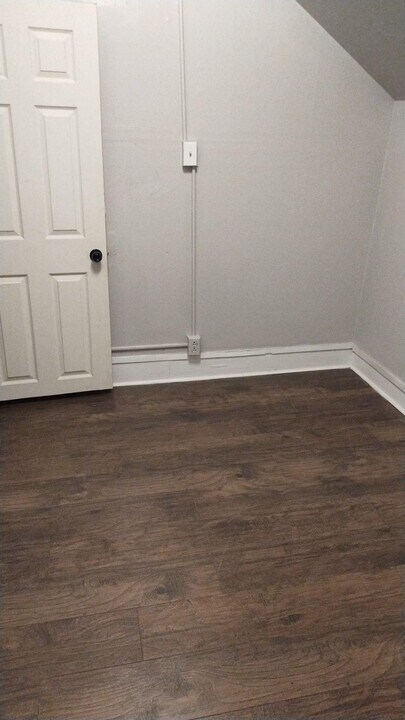 11 Broadhead Ave, Unit 1 in Jamestown, NY - Building Photo