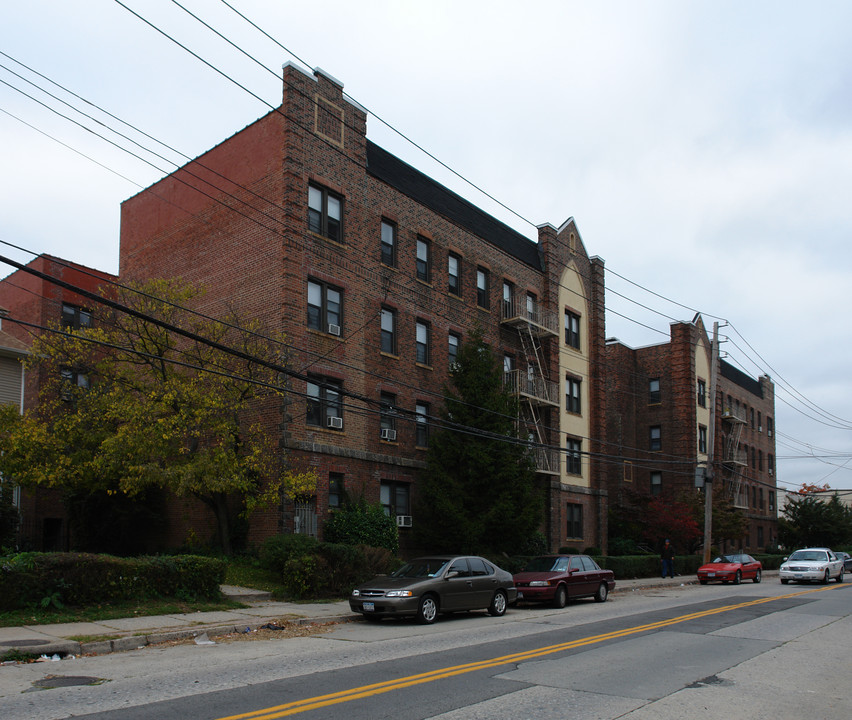 264-268 King St in Port Chester, NY - Building Photo