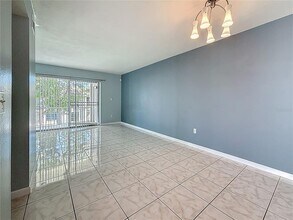2625 FL-590 in Clearwater, FL - Foto de edificio - Building Photo