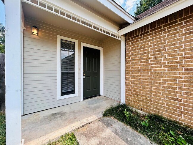 9221 Kempler Dr in Austin, TX - Building Photo - Building Photo