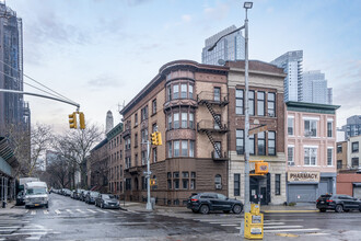 125 De Kalb Ave in New York, NY - Building Photo - Building Photo