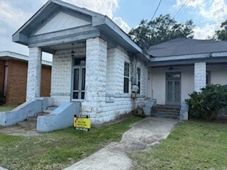 property at 479 W Railroad Ave