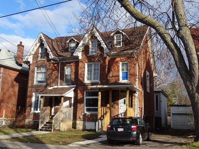 property at 21 Nelson St