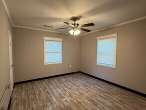 1109 W Wall St in Griffin, GA - Building Photo - Building Photo