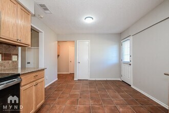 605 Pyramid Dr in Garland, TX - Building Photo - Building Photo