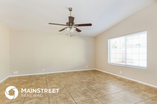 510 E Marco Polo Rd, Unit 4G in Phoenix, AZ - Building Photo - Building Photo