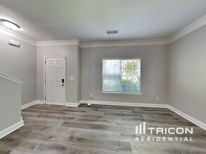 215 Cole Ct in Canton, GA - Building Photo - Building Photo