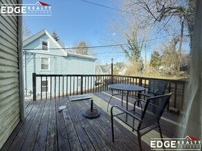 9 Pennsylvania Ave in Newton, MA - Foto de edificio - Building Photo