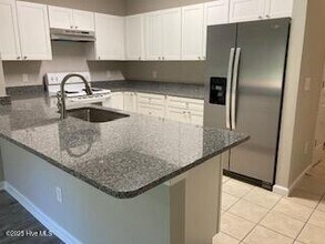 921 Downey Branch Ln in Wilmington, NC - Building Photo - Building Photo