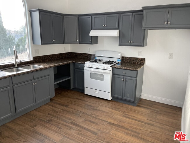 property at 3806 Crawford St