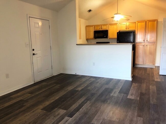 222 Harts Cove Way in Seneca, SC - Building Photo - Building Photo