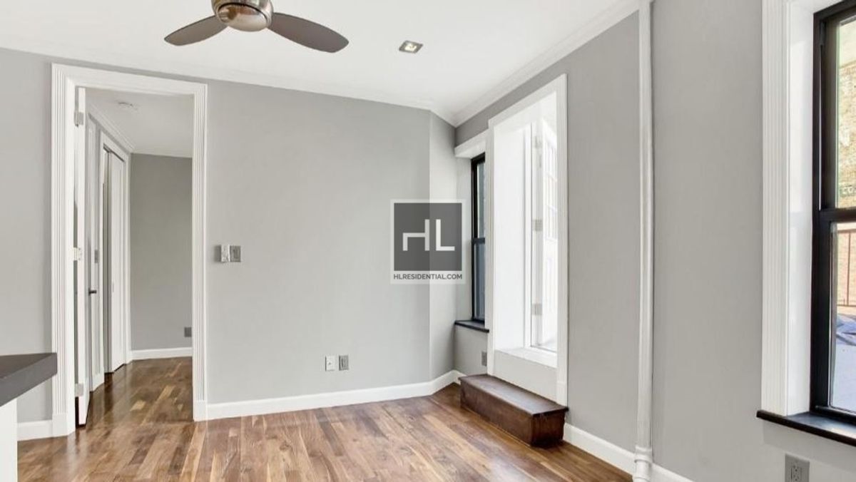 AMAZING 1 BR APARTMENT! WON'T LAST!! NO BR in New York, NY - Building Photo