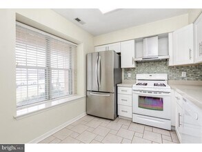 164 Kettlebrook Dr in Mount Laurel, NJ - Building Photo - Building Photo