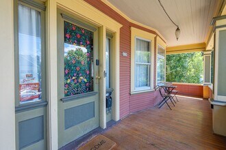 4128 NE 10th Ave in Portland, OR - Building Photo - Building Photo