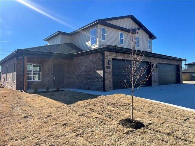 600 Cosmos St in Centerton, AR - Building Photo - Building Photo