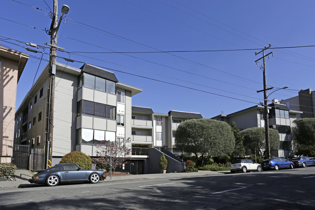 567 Oakland Ave in Oakland, CA - Building Photo - Building Photo