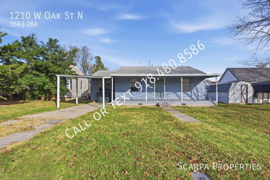 1210 W Oak St in Collinsville, OK - Building Photo