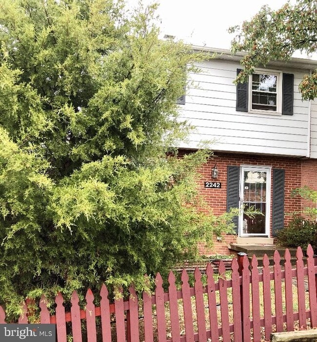 2242 Fort Pickens Ct