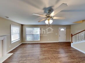 1215 Baker Creek Dr in Spring Hill, TN - Building Photo - Building Photo