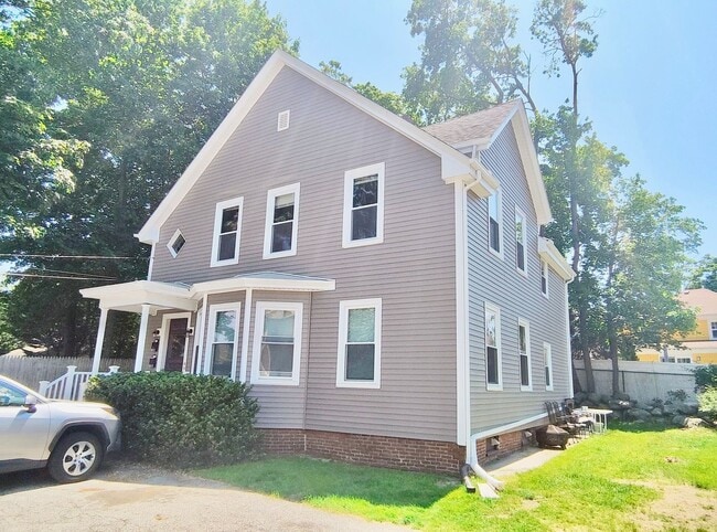 49 Hillside Ave