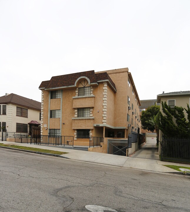 322 S Reno St in Los Angeles, CA - Building Photo