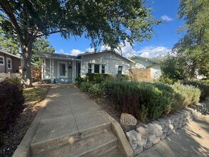 4809 10th Ave in Sacramento, CA - Building Photo - Building Photo