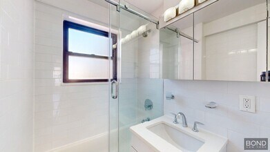 145 E 16th St in New York, NY - Building Photo - Building Photo