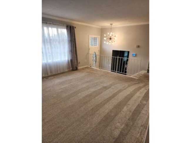 207 Ingleside Dr in Fayetteville, NC - Building Photo - Building Photo