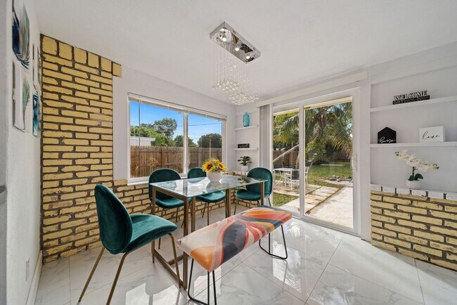 2714 Fillmore St in Hollywood, FL - Building Photo - Building Photo
