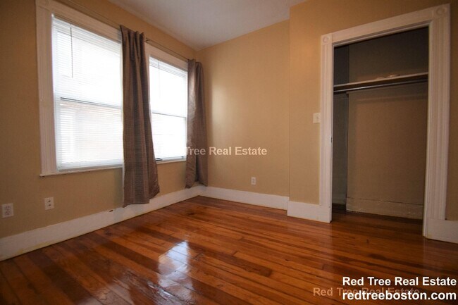 6 Haskell St in Boston, MA - Building Photo - Building Photo