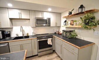 138 Creekside Ct in Newark, DE - Building Photo