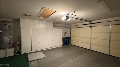 4936 Cedar Lawn Way in Las Vegas, NV - Building Photo - Building Photo