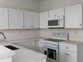 13864 SW 273rd Terrace in Homestead, FL - Building Photo - Building Photo