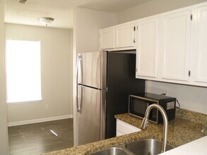 2832 Iron Gate Ln in Charlotte, NC - Building Photo - Building Photo