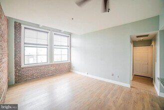 315 New St in Philadelphia, PA - Foto de edificio - Building Photo