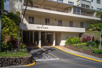 999 Wilder Ave in Honolulu, HI - Building Photo - Building Photo