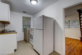 246 Jasmine St in Atlantic Beach, FL - Building Photo - Building Photo