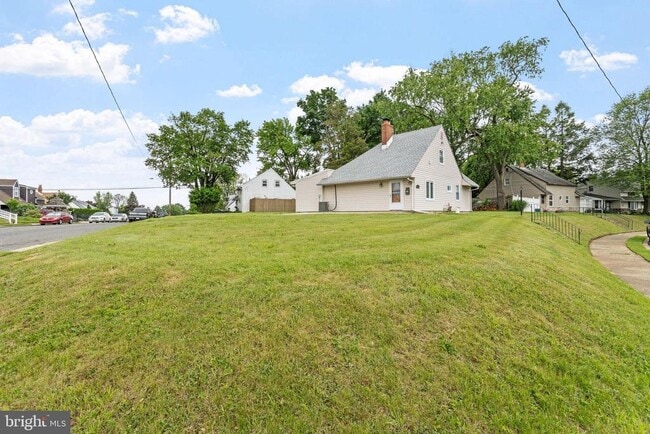 9323 Cloverly Rd