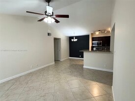 2926 S University Dr, Unit 6-307 in Davie, FL - Building Photo