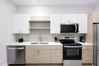 4624 Douglas St in Omaha, NE - Building Photo - Building Photo