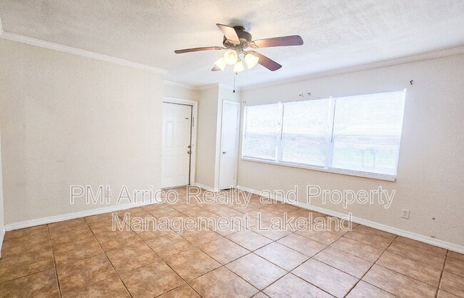 2526 Edmond Cir in Auburndale, FL - Building Photo - Building Photo
